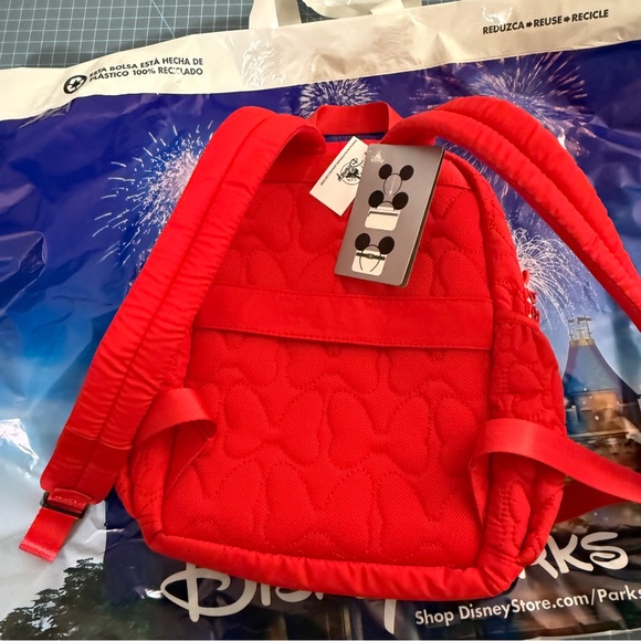 Disney World Disney Parks  Quilted Minnie Mouse women’s  Mini Backpack red white - Picture 4 of 8